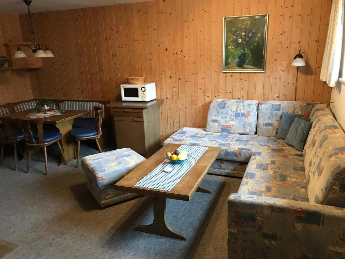 Pony-Ziegen-Hasen-Ranch Bichlbach Exterior foto